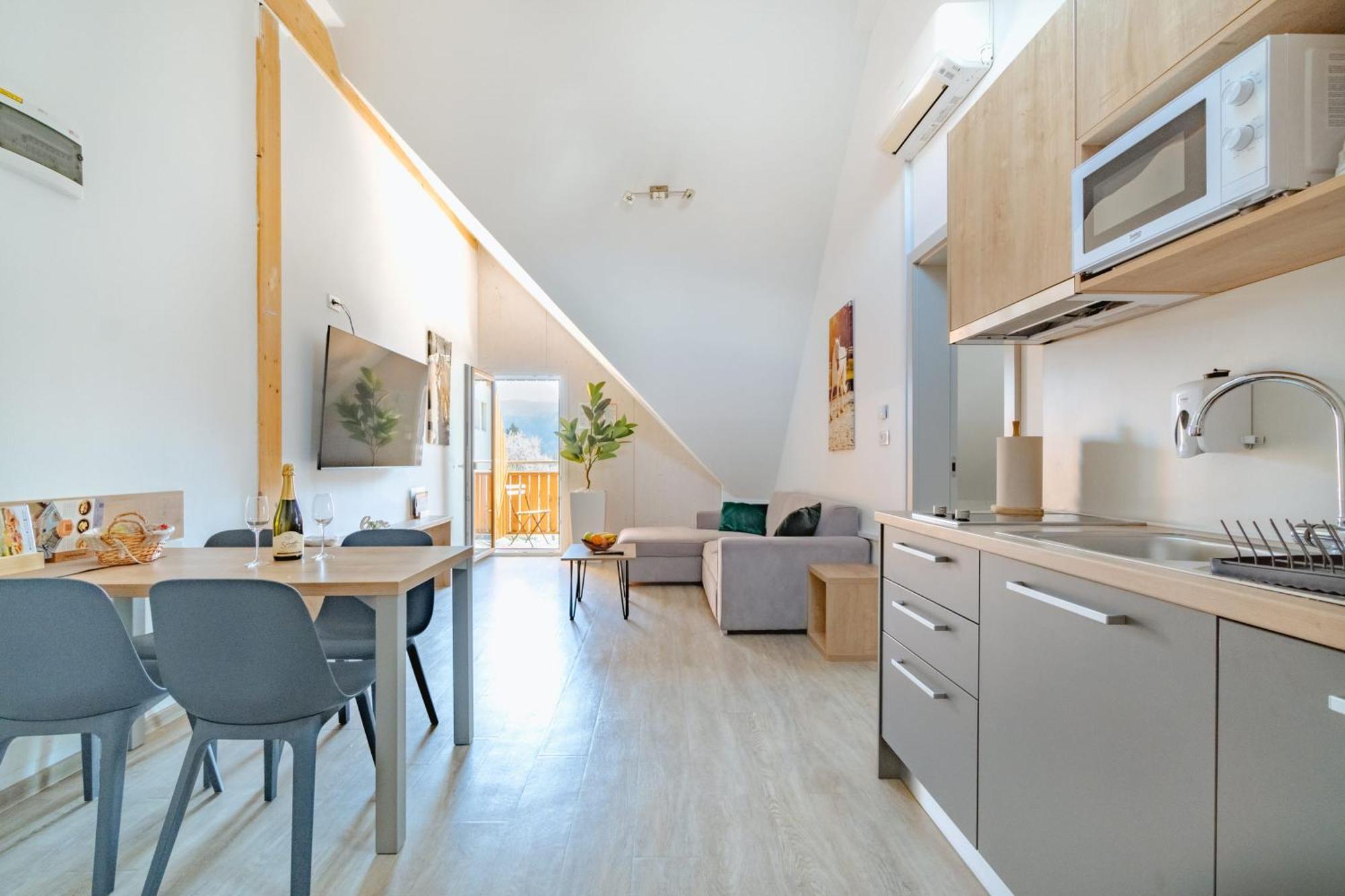 Deluxe Apartments בלד מראה חיצוני תמונה