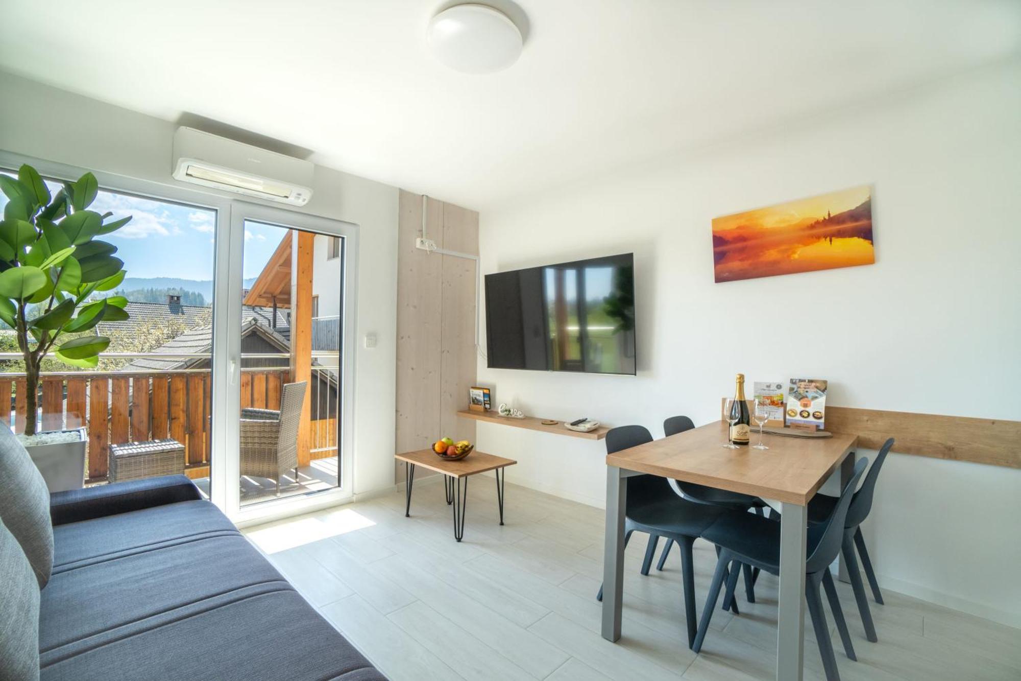 Deluxe Apartments בלד מראה חיצוני תמונה
