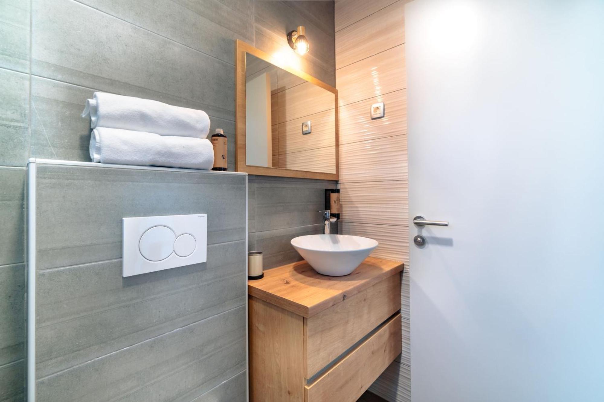 Deluxe Apartments בלד מראה חיצוני תמונה