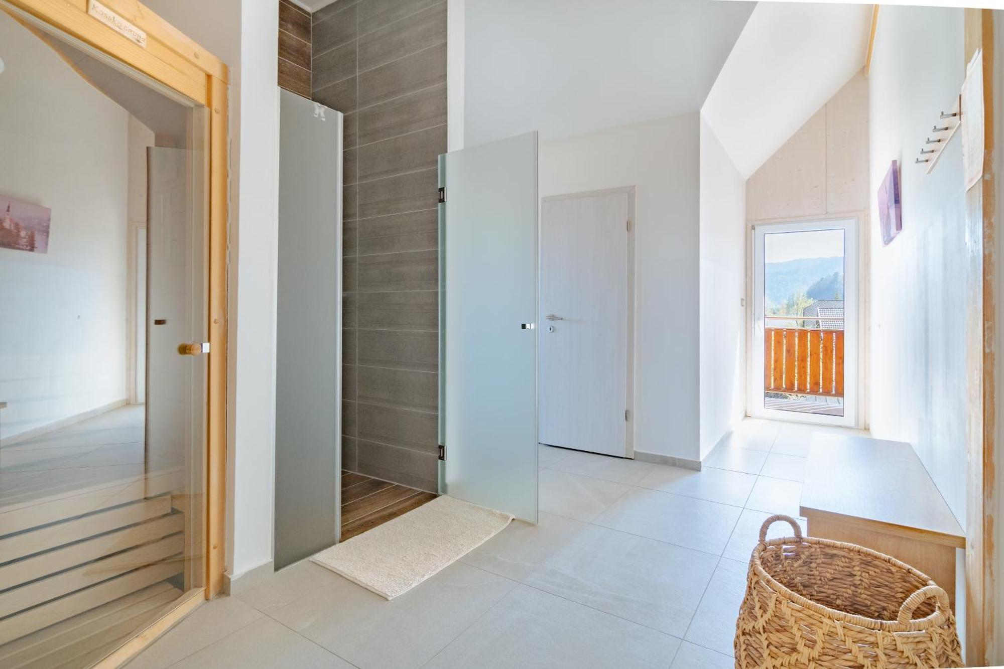 Deluxe Apartments בלד מראה חיצוני תמונה